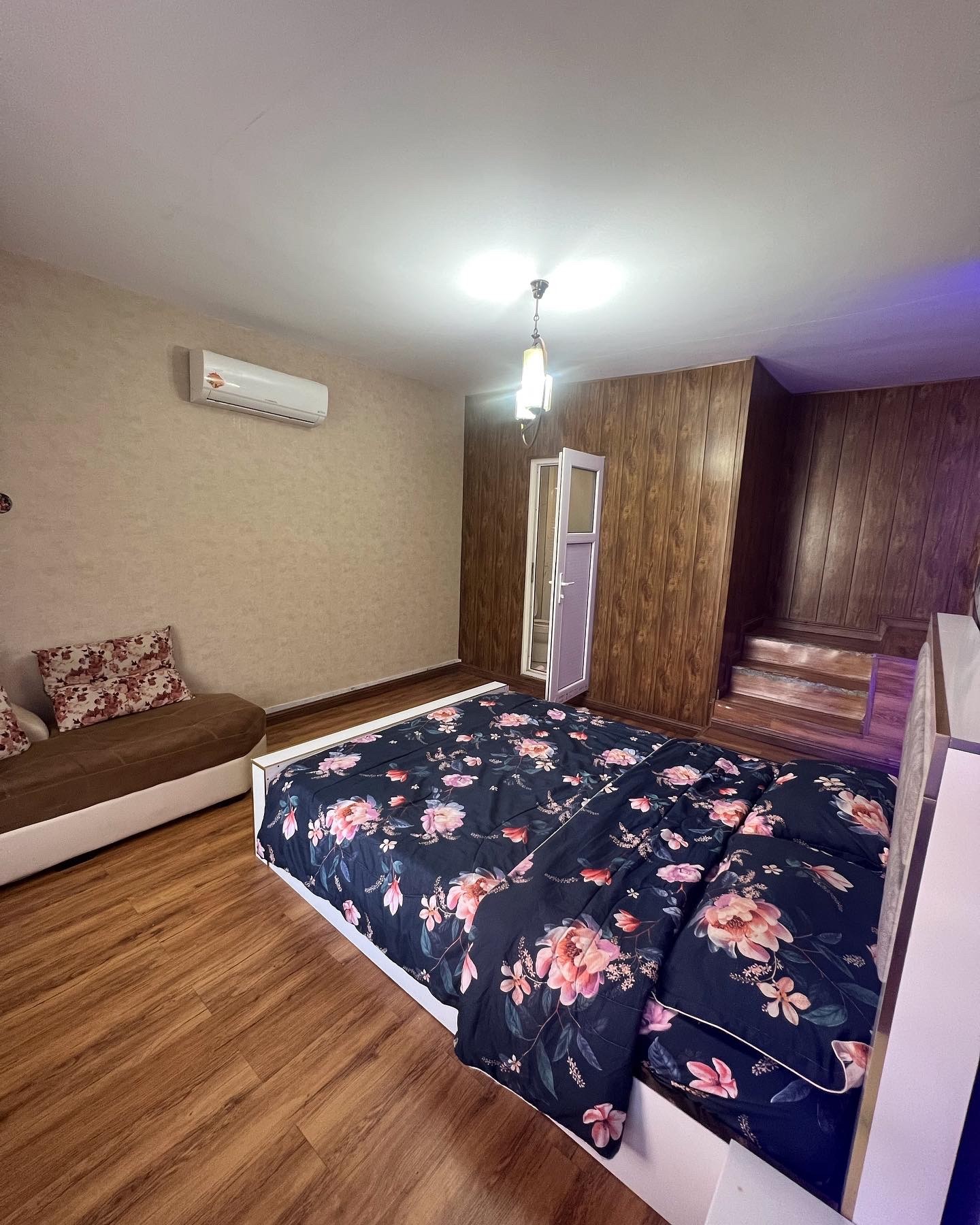 اتاق خواب شماره ۳- اتاق خواب مستر- باغ ویلای شماره ۲ ( کاج ۲)